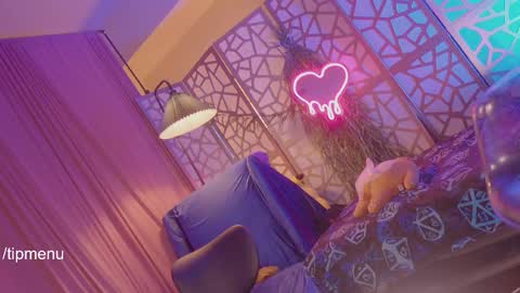 Snapshot of succubus_rosemilk chatting on 11-20-25, 01:50 Succubus RoseMilk online show from 11-20-25, 01:50