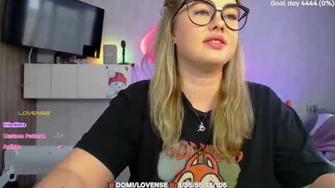 suchcute_ online show from 02-07-26, 04:27