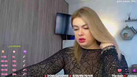 suchcute_ online show from 02-24-26, 03:48