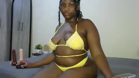 Beverly online show from 10-04-25, 01:42