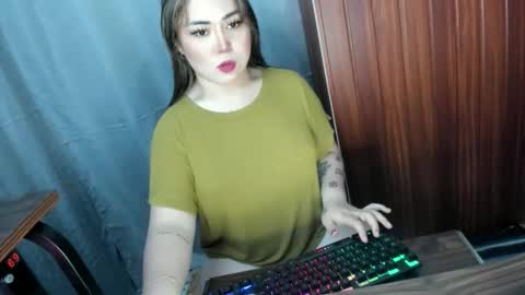 Millany online show from 05-26-26, 04:41