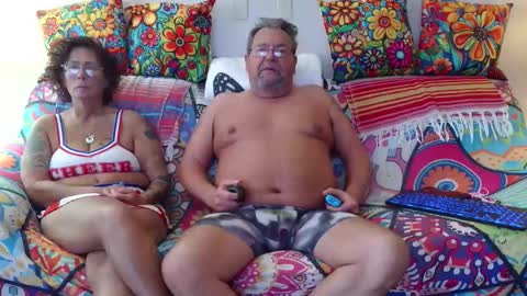 Snapshot of suenixon chatting on 02-06-26, 02:09 suenixon online show from 02-06-26, 02:09