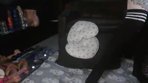 Suga cookie online show from 12-15-25, 06:23