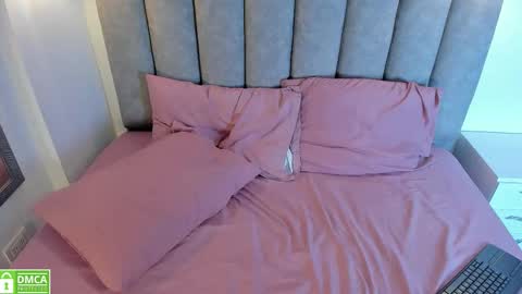 sugar_bunny__ online show from 02-14-26, 02:19