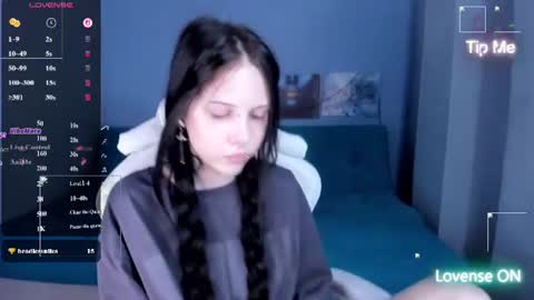 Snapshot of sugar_bunny_girl chatting on 06-18-26, 03:18 Ariana online show from 06-18-26, 03:18