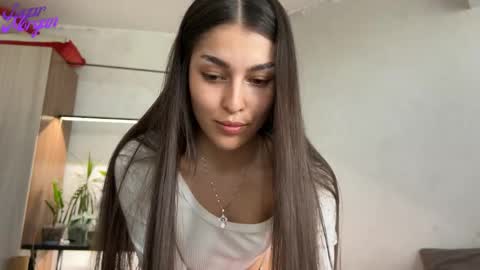 Snapshot of sugar_morgan chatting on 05-27-26, 07:27 Morgan online show from 05-27-26, 07:27