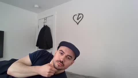 Snapshot of sugardotdom chatting on 03-21-26, 03:59 Sugar online show from 03-21-26, 03:59