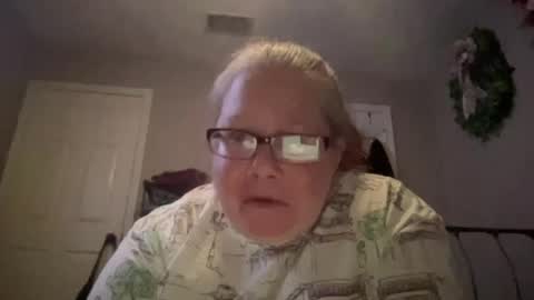 Snapshot of sugarlips44 chatting on 08-01-26, 07:18 sugarlips44 online show from 08-01-26, 07:18