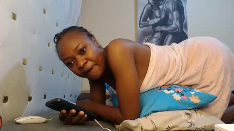 Snapshot of sugarlips_05 chatting on 06-03-26, 03:28 sugar online show from 06-03-26, 03:28