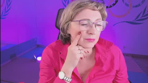 Snapshot of sugarvi chatting on 01-05-25, 07:17 Vivien online show from 01-05-25, 07:17