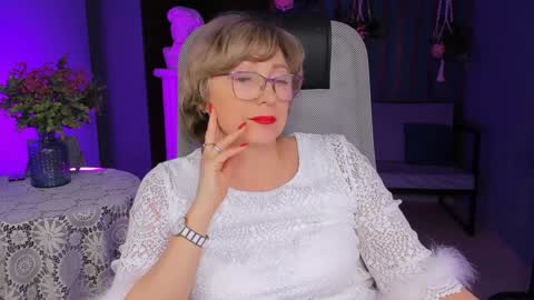 Snapshot of sugarvi chatting on 01-09-25, 07:08 Vivien online show from 01-09-25, 07:08