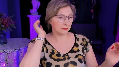 Snapshot of sugarvi chatting on 01-15-25, 09:02 Vivien online show from 01-15-25, 09:02