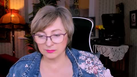 Snapshot of sugarvi chatting on 01-18-25, 09:13 Vivien online show from 01-18-25, 09:13