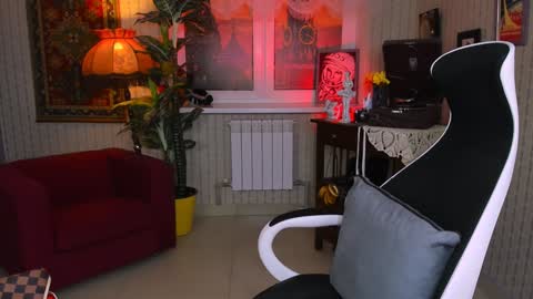 Snapshot of sugarvi chatting on 01-25-25, 12:05 Vivien online show from 01-25-25, 12:05