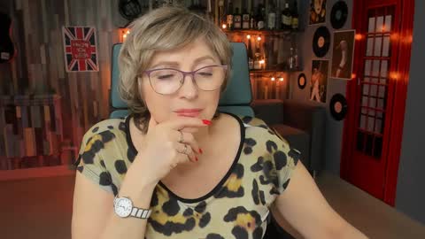 Snapshot of sugarvi chatting on 01-26-25, 07:31 Vivien online show from 01-26-25, 07:31