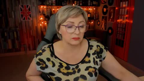 Snapshot of sugarvi chatting on 02-15-25, 07:39 Vivien online show from 02-15-25, 07:39