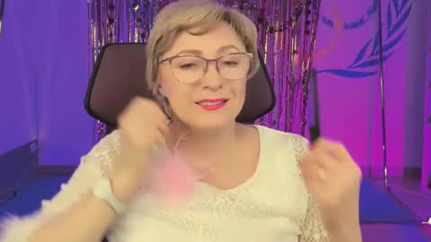 Snapshot of sugarvi chatting on 02-19-25, 09:06 Vivien online show from 02-19-25, 09:06