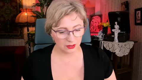 Snapshot of sugarvi chatting on 02-20-25, 01:08 Vivien online show from 02-20-25, 01:08