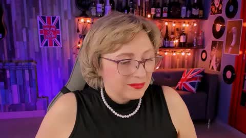 Snapshot of sugarvi chatting on 03-07-25, 05:28 Vivien online show from 03-07-25, 05:28