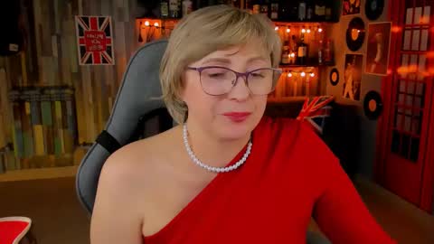 Snapshot of sugarvi chatting on 03-08-25, 07:20 Vivien online show from 03-08-25, 07:20