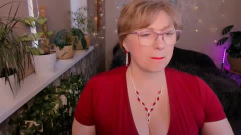 Vivien online show from 01-18-26, 10:08