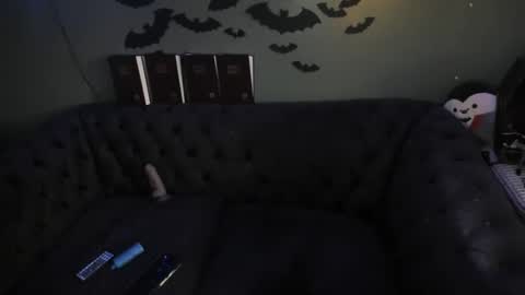 Snapshot of sugary_sweet chatting on 01-17-25, 03:32 Sugary online show from 01-17-25, 03:32