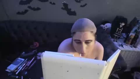 Snapshot of sugary_sweet chatting on 01-24-25, 01:14 Sugary online show from 01-24-25, 01:14