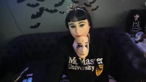 Snapshot of sugary_sweet chatting on 02-22-25, 08:40 Sugary online show from 02-22-25, 08:40