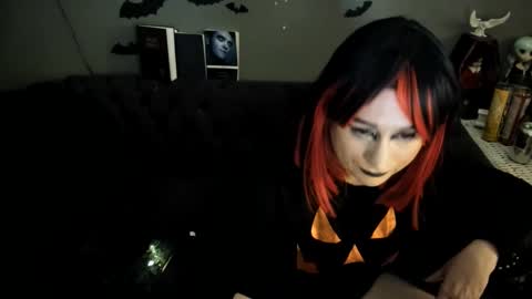 Snapshot of sugary_sweet chatting on 10-12-25, 04:33 Sugary online show from 10-12-25, 04:33