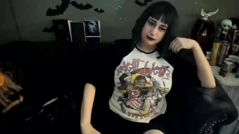 Snapshot of sugary_sweet chatting on 10-16-25, 05:47 Sugary online show from 10-16-25, 05:47