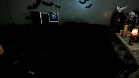 Snapshot of sugary_sweet chatting on 10-17-25, 10:12 Sugary online show from 10-17-25, 10:12