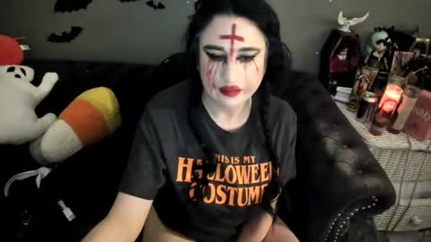 Snapshot of sugary_sweet chatting on 11-01-25, 02:57 Sugary online show from 11-01-25, 02:57