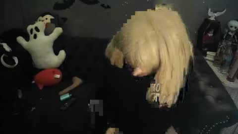 Snapshot of sugary_sweet chatting on 11-04-25, 06:45 Sugary online show from 11-04-25, 06:45