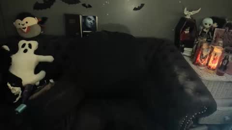 Snapshot of sugary_sweet chatting on 11-10-25, 01:37 Sugary online show from 11-10-25, 01:37