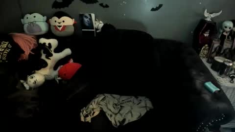 Snapshot of sugary_sweet chatting on 11-25-25, 02:44 Sugary online show from 11-25-25, 02:44