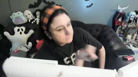 Snapshot of sugary_sweet chatting on 12-03-25, 10:19 Sugary online show from 12-03-25, 10:19