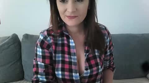Snapshot of sugaryasmin chatting on 02-21-25, 10:28 SugarYas online show from 02-21-25, 10:28