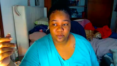 Snapshot of suggarbaby1 chatting on 12-21-25, 07:04 Cami Back in 2 hours online show from 12-21-25, 07:04