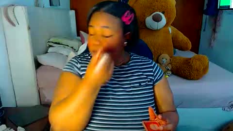 Snapshot of suggarbaby1 chatting on 02-26-26, 06:34 Cami Back in 2 hours online show from 02-26-26, 06:34