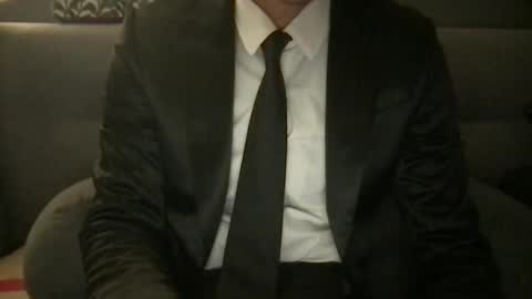 Snapshot of suitfetishez chatting on 02-13-26, 06:42 suitfetishez online show from 02-13-26, 06:42