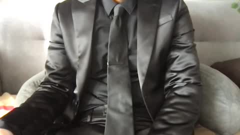 Snapshot of suitfetishez chatting on 02-23-26, 06:27 suitfetishez online show from 02-23-26, 06:27