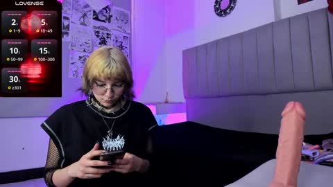 Snapshot of sukifuyu__ chatting on 12-02-24, 12:29    online show from 12-02-24, 12:29