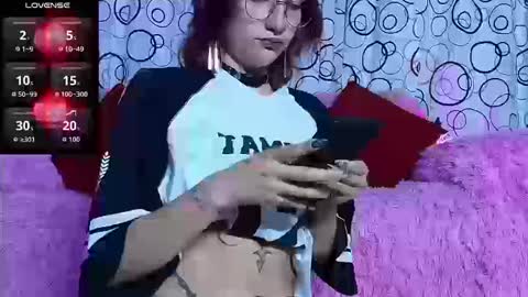 Snapshot of sukifuyu__ chatting on 09-23-25, 01:08    online show from 09-23-25, 01:08