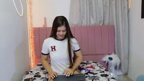 sukilove18 online show from 09-08-25, 11:26