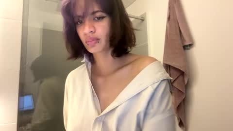 Suku Ren online show from 09-25-25, 03:54