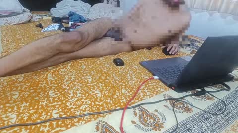 Snapshot of sulla4322 chatting on 03-29-26, 12:21 sulla4322 online show from 03-29-26, 12:21