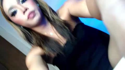 sultry_sirenxx online show from 05-31-26, 04:25