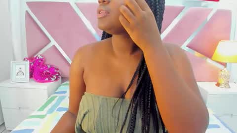 Hot ebony online show from 10-20-25, 07:58