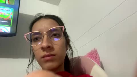 Snapshot of sulyrouse chatting on 01-02-25, 02:54 suly online show from 01-02-25, 02:54