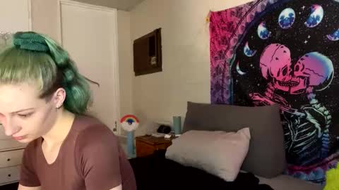 Snapshot of summer96o chatting on 12-06-24, 02:57 Summer online show from 12-06-24, 02:57